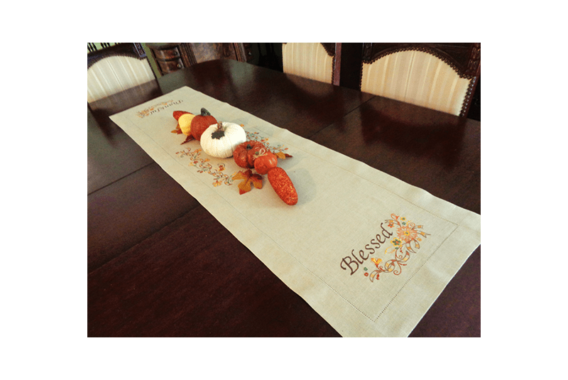 customized table runner