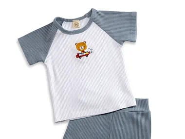 قميص طفل - تصاميم التطريز